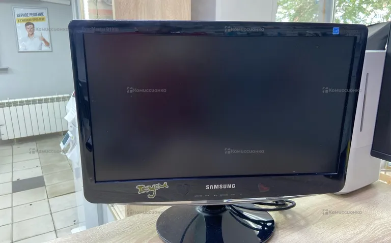 Монитор Samsung SyncMaster B1930N