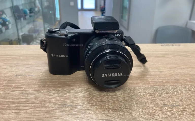 Фотоаппарат  Samsung nx2000