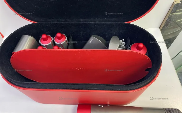 Стайлер Dyson HS01