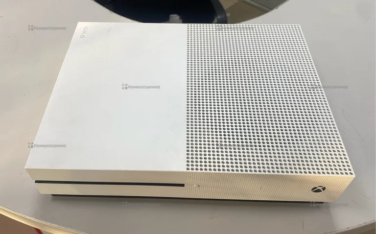 Приставка Xbox One 500Gb