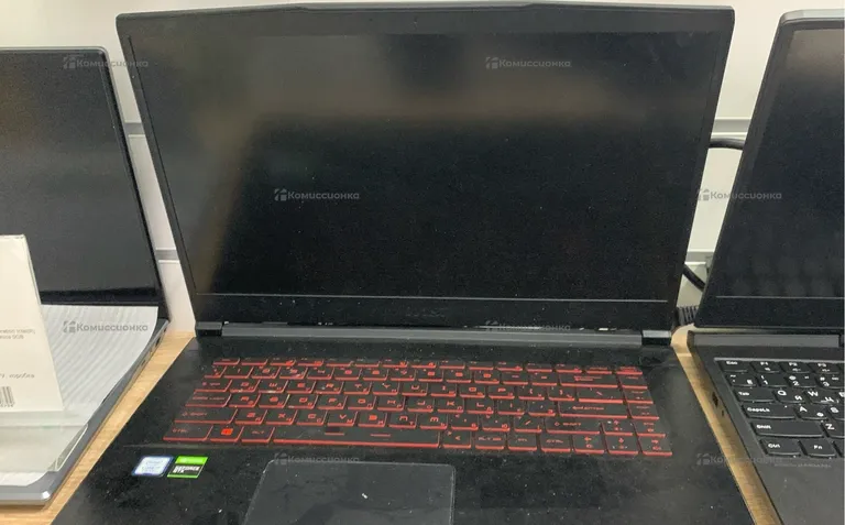 Ноутбук  MSI g63