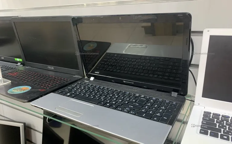 Ноутбук  pacardbell e1-531g