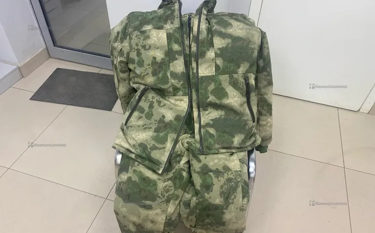 Зимний комплект камуфляж штаны+куртка 48р