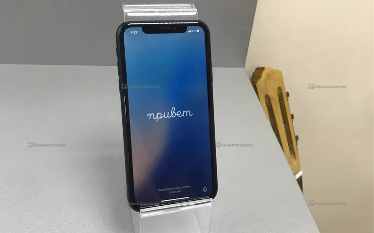 Apple iPhone Xr 64 Gb.
