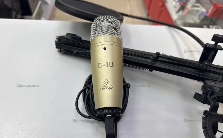 Студийный микрофон Behringer C-1U