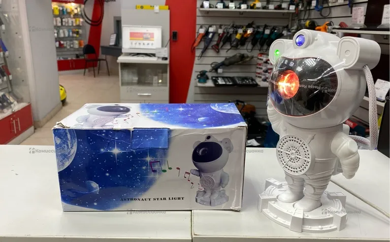 Ночник проектор Astronaut Star Light