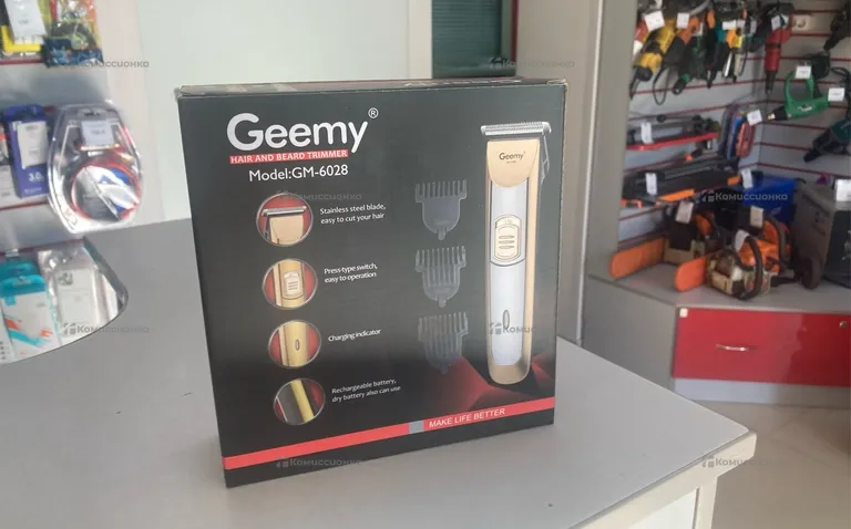 Машинка для стрижки Geemy gm6028