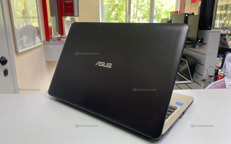 Ноутбук ASUs R540S