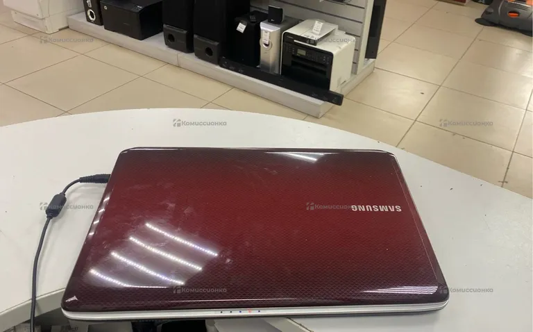Ноутбук  SAMSUNG R530