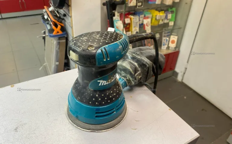 Эксцентриковая шлифмашина makita BO5030
