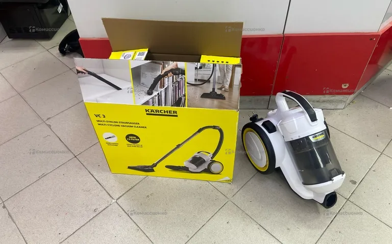 Пылесос KARCHER VC3