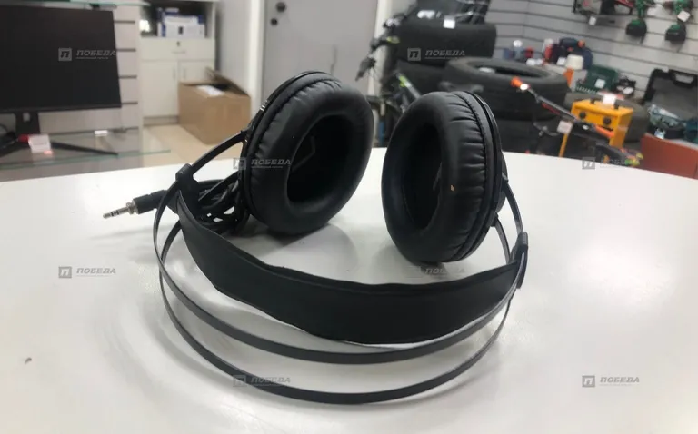 Наушники проводные AKG K72