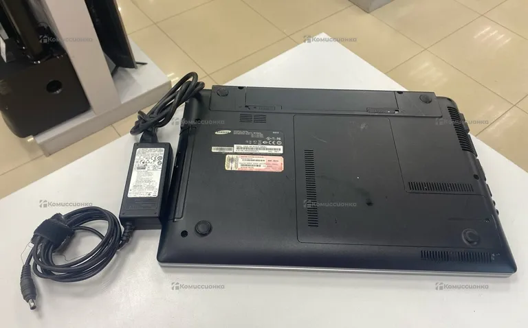 Ноутбук Samsung RV515