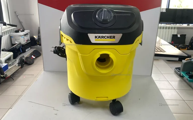 Пылесос  строительный Karcher KWD 1