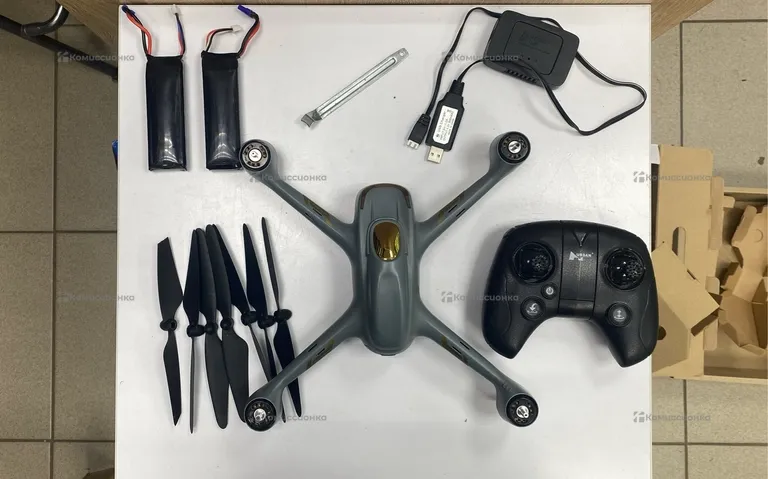 Квадрокоптер HUBSAN X4 Air