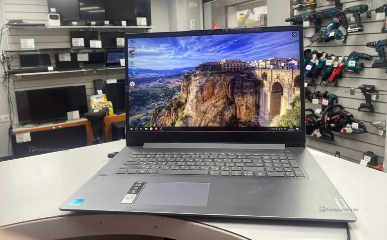Ноутбук Lenovo IdeaPad 3 ITL6