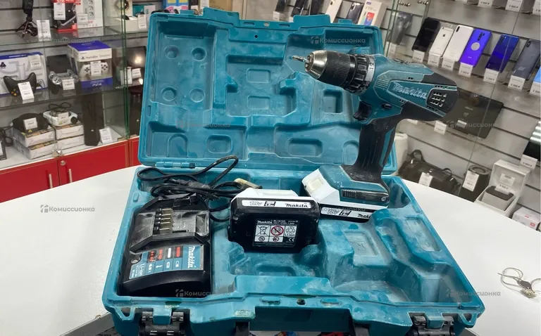 дрель шуруповерт Makita DF457D