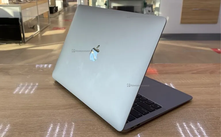 Ноутбук Mackbook A2337 M1