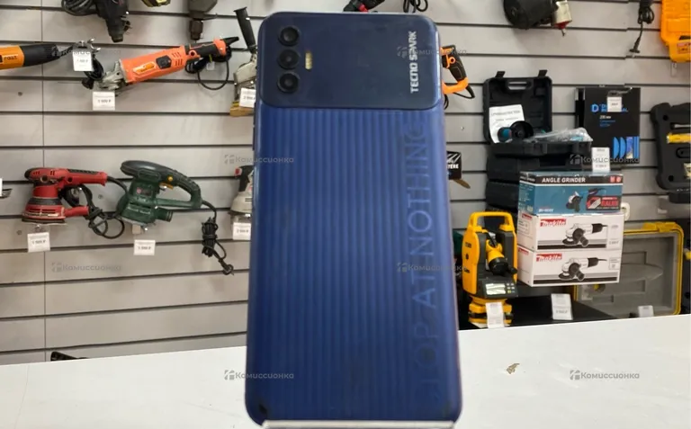 Tecno spark 8p 4/128