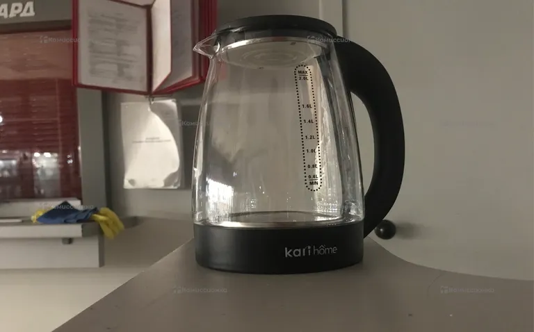 Чайник Kari