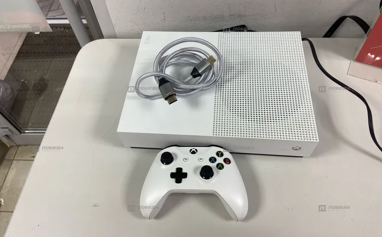 Игровая приставка Xbox one s 1Tb