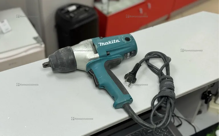 Гайковерт makita TW0350