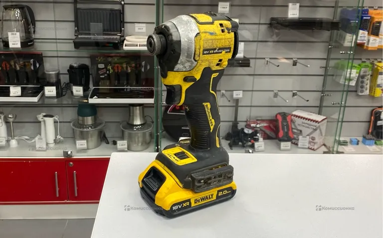 Винтоверт Dewalt DCF850 type1