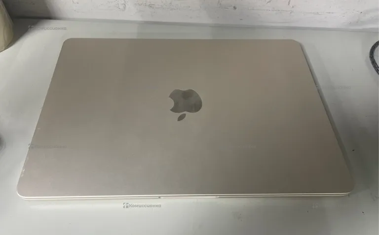 Ноутбук  MacBook Air 2022 M2