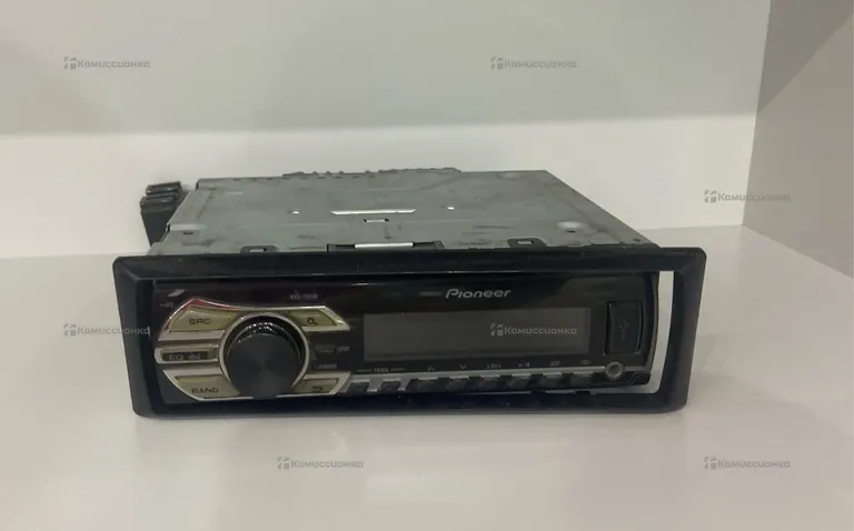 Автомагнитола  Pioner mvh-150ub
