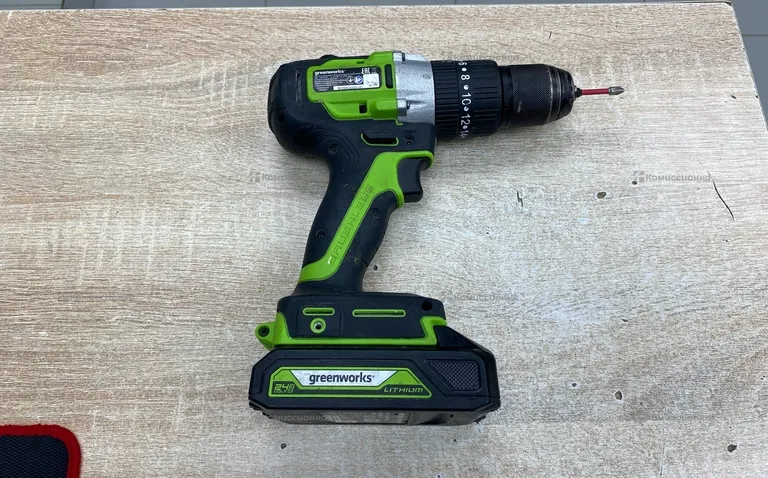 Шуруповерт Greenworks