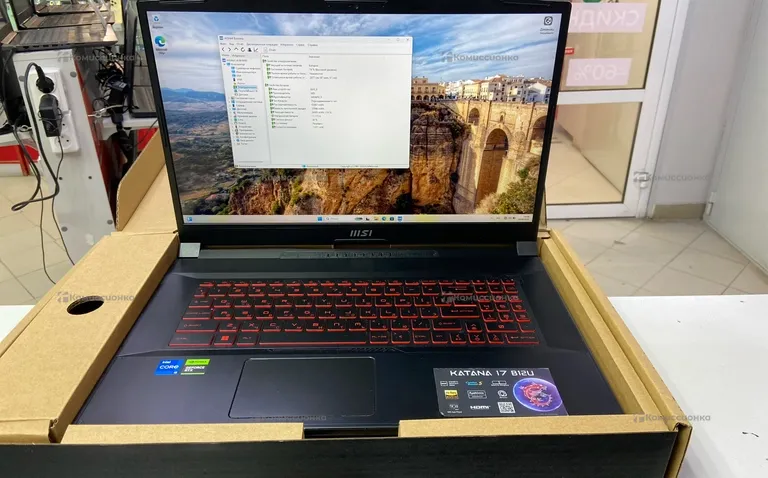 Ноутбук MSI Katana 17 B12U RTX 3050/i5-12450H
