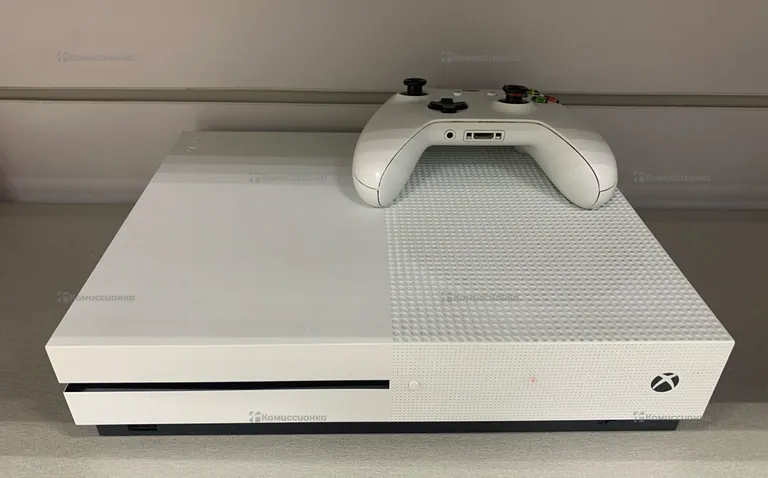 Игровая приставка Xbox One S 500