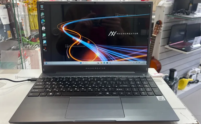 Ноутбук Machreator One i3