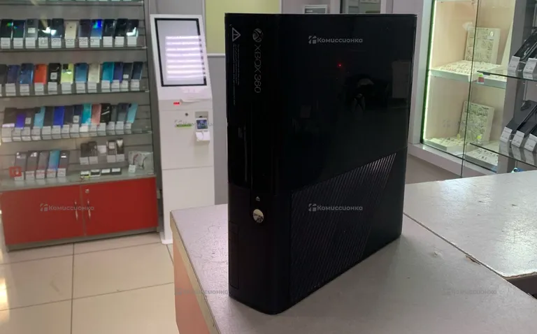 Приставка Xbox 360 300GB (прошитый)