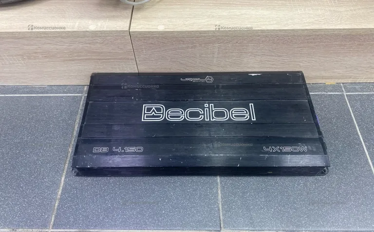Усилитель  decibel