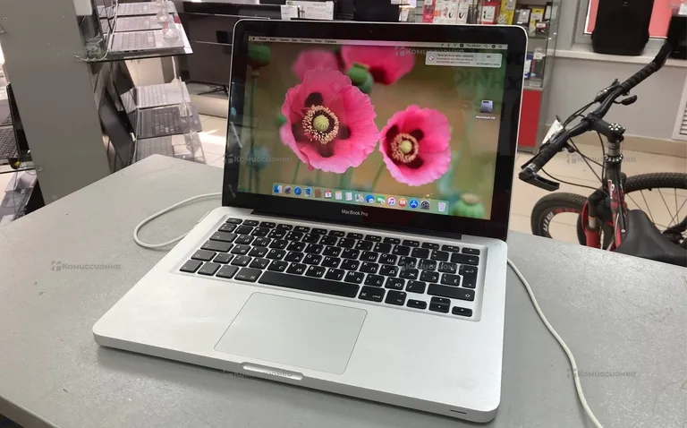 Ноутбук Apple MacBook Pro 13 2011
