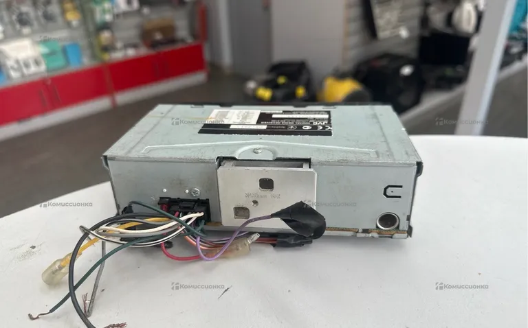 Автомагнитола  JVC KD-X100