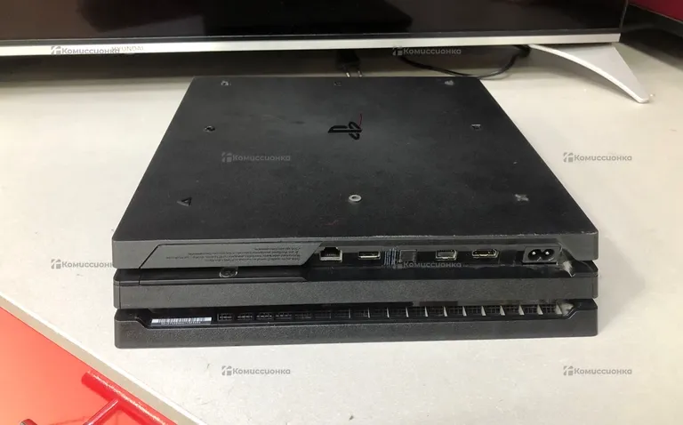 Приставка PS4. Pro 1 Tb.