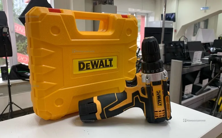 дрель-шуруповерт Dewalt копия