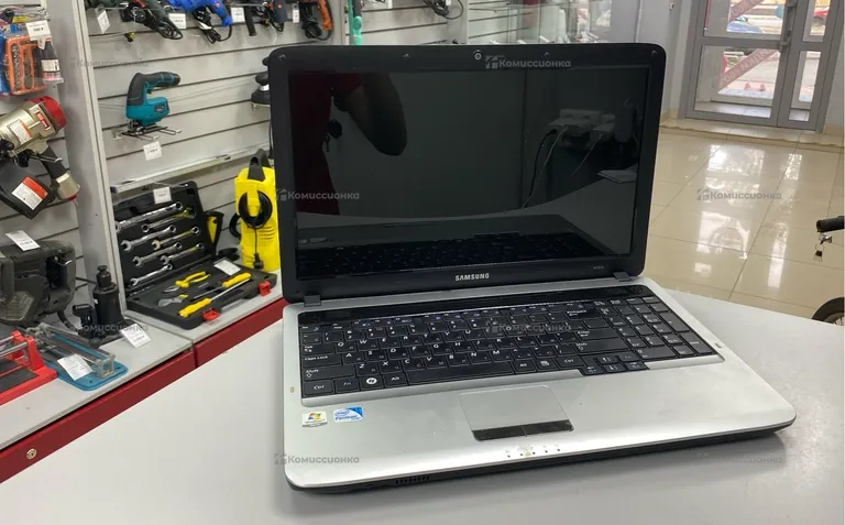 Ноутбук  Samsung RV510