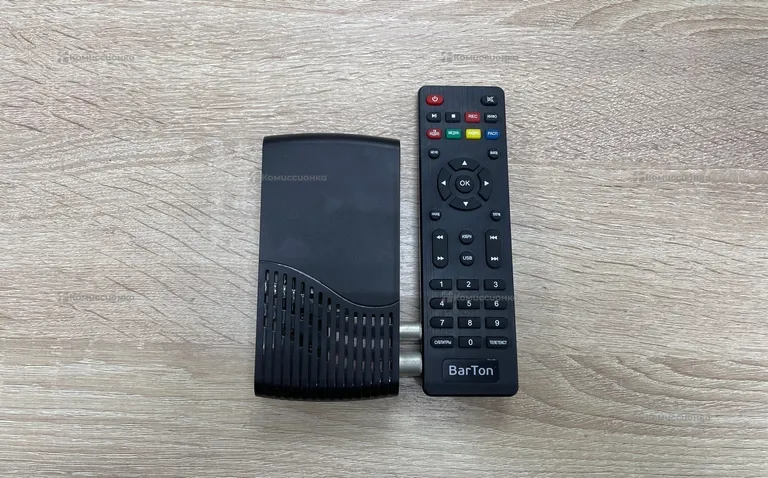 Цифровая ТВ приставка  BarTon th-563 DVB-T2