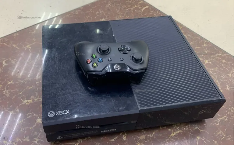 Приставка Xbox One 500Gb