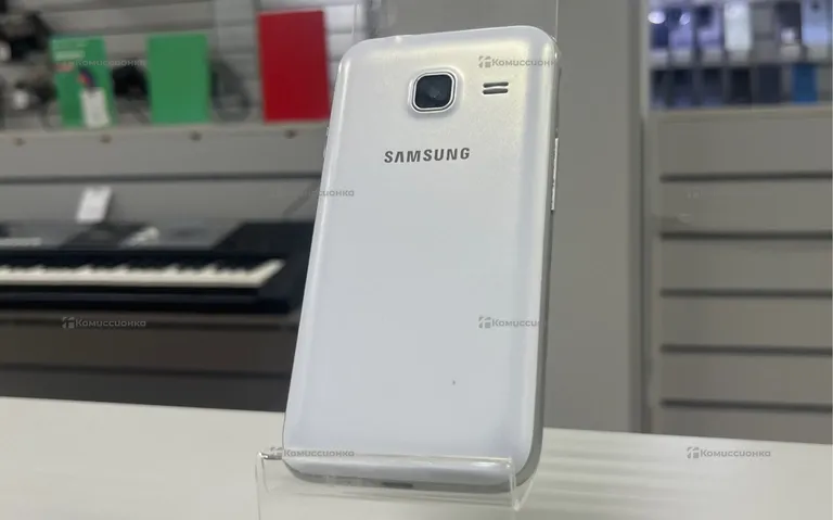 Samsung Galaxy J1 Mini SM-J105H 1/16 ГБ