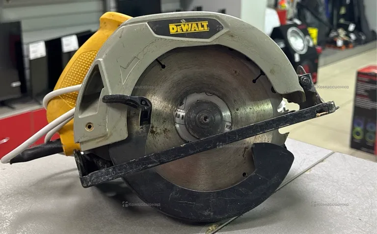 Дисковая пила dewalt DWE575K