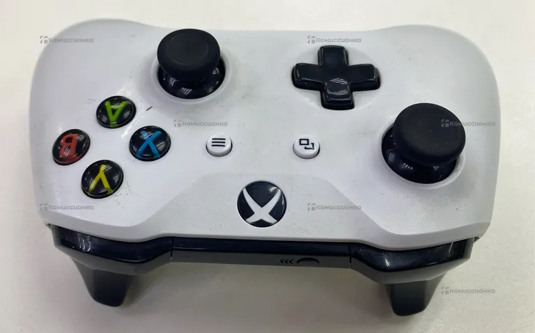 геймпад Xbox One
