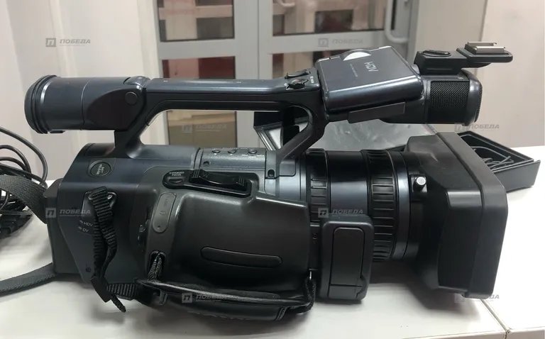 Видеокамера Sony HDR-FX1E