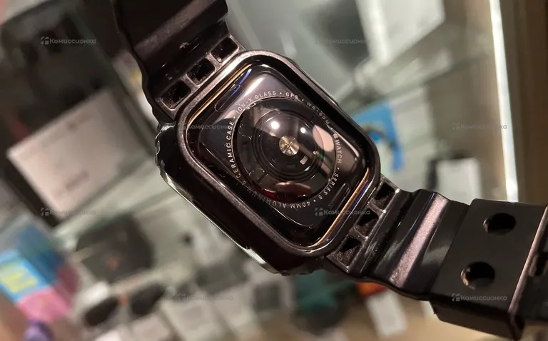 Часы  Apple Watch Series 5 GPS 40mm