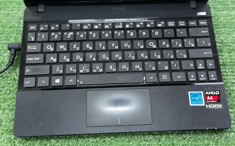 Нетбук Asus