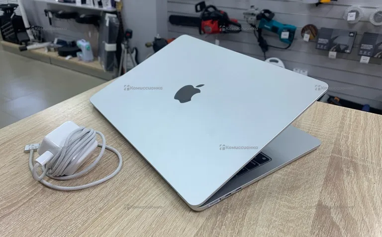 Ноутбук  MacBook Air M3 16/512