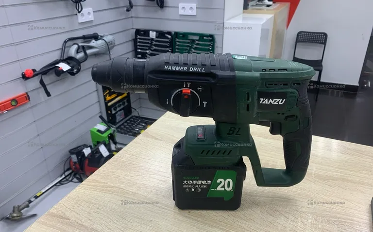 аккумуляторный перфоратор 20v